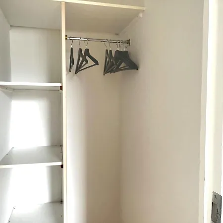 アパート Two-bedroom Located In The Charming Of フレゼリシア