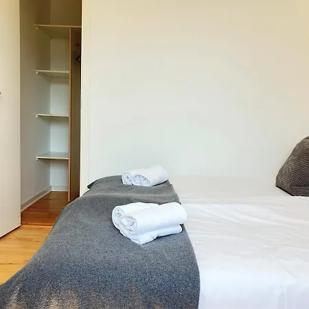 Two-bedroom Located In The Charming Of Apartamento *